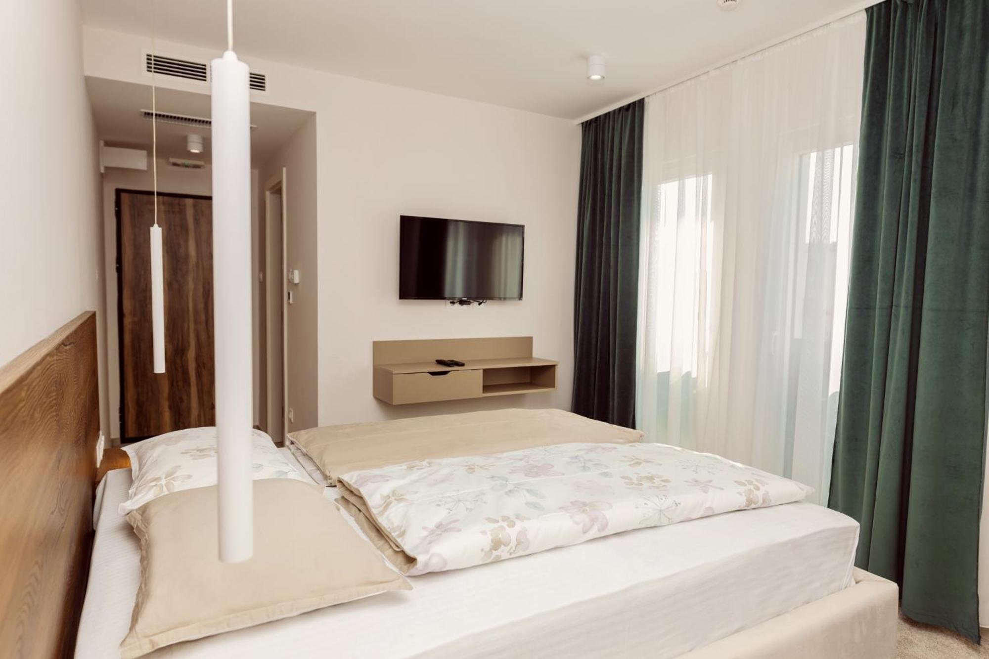 Hotel Marina Home Prijedor Esterno foto